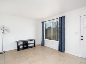 486 S Anza St, El Cajon CA 92020