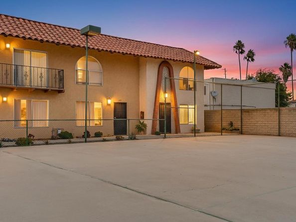 486 S Anza St, El Cajon CA 92020