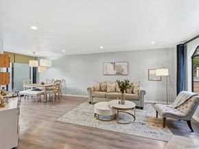 9270 Towne Centre Dr 31, San Diego CA 92121
