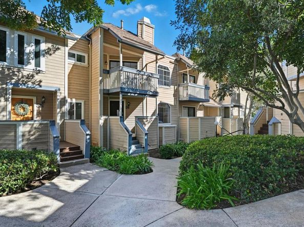 9270 Towne Centre Dr 31, San Diego CA 92121