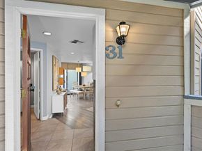 9270 Towne Centre Dr 31, San Diego CA 92121
