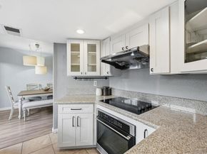 9270 Towne Centre Dr 31, San Diego CA 92121