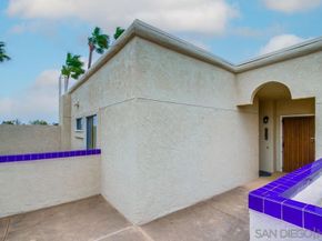 12122 Royal Birkdale Row 403, San Diego CA 92128