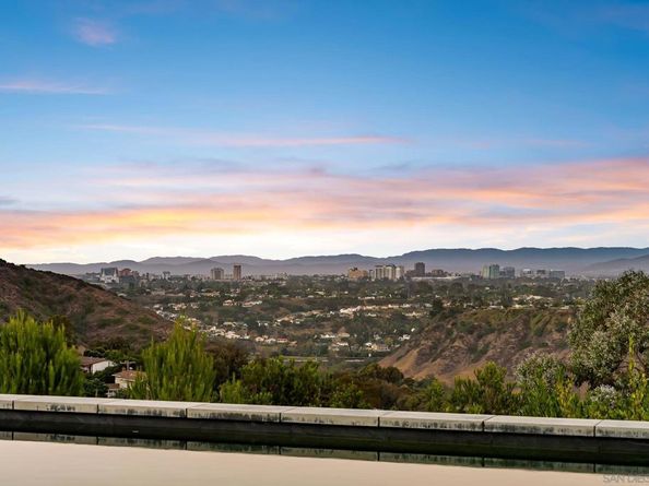 5745 Soledad Mountain Road, La Jolla CA 92037