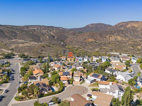 8128 Hillandale, San Diego CA 92120