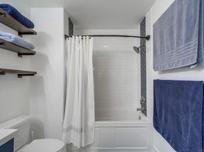 1150 J St 220, San Diego CA 92101