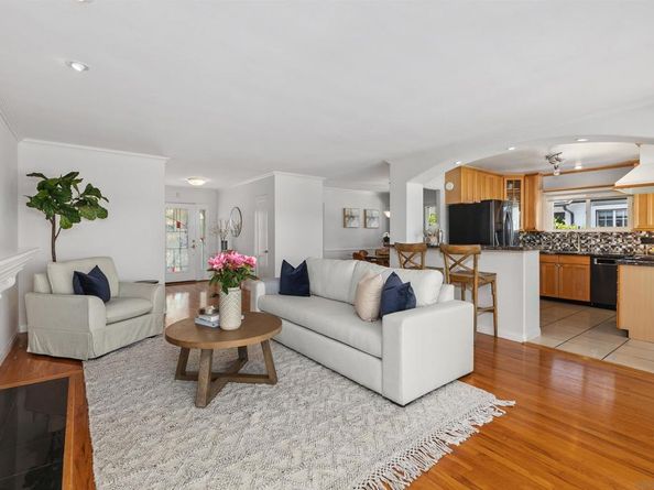 4931 Lorraine Dr, San Diego CA 92115