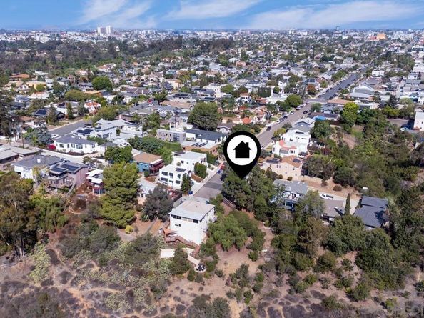 2950 Nutmeg St, San Diego CA 92104