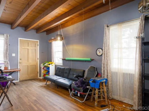 2950 Nutmeg St, San Diego CA 92104