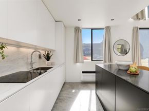 1944 State St 17, San Diego CA 92101