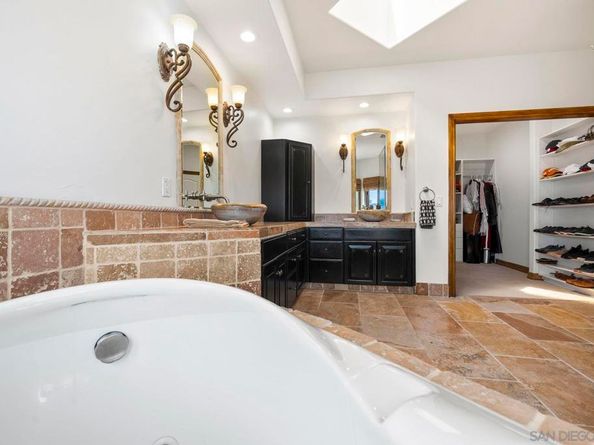 16019 Via Dicha, Rancho Santa Fe CA 92091