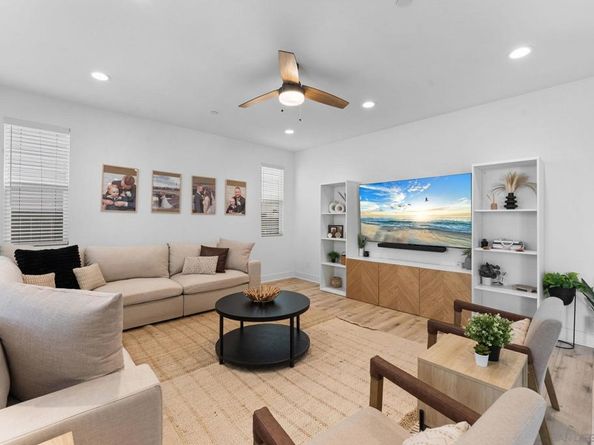 1567 Corte Botanicas, Chula Vista CA 91913