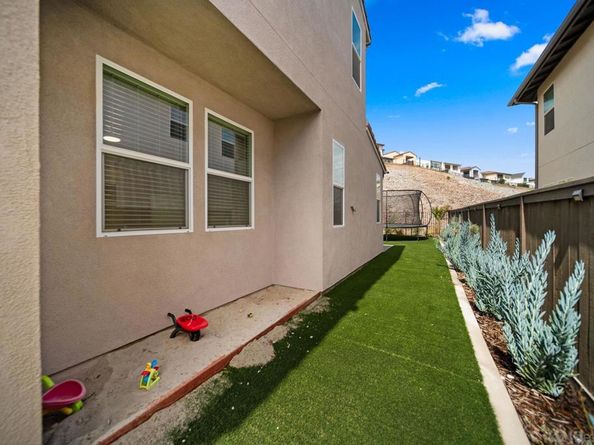 1567 Corte Botanicas, Chula Vista CA 91913