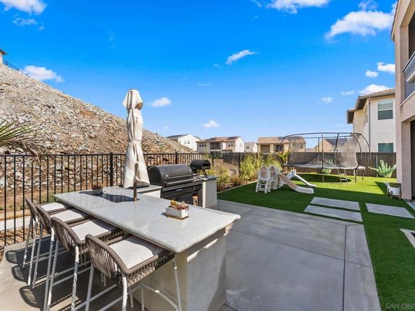 1567 Corte Botanicas, Chula Vista CA 91913