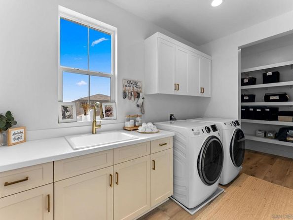 1567 Corte Botanicas, Chula Vista CA 91913