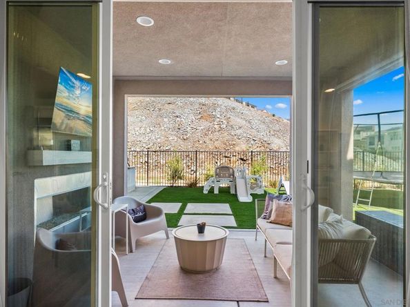 1567 Corte Botanicas, Chula Vista CA 91913