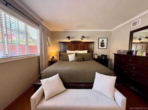 2767 Lancha St, San Diego CA 92111