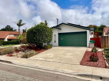 2767 Lancha St