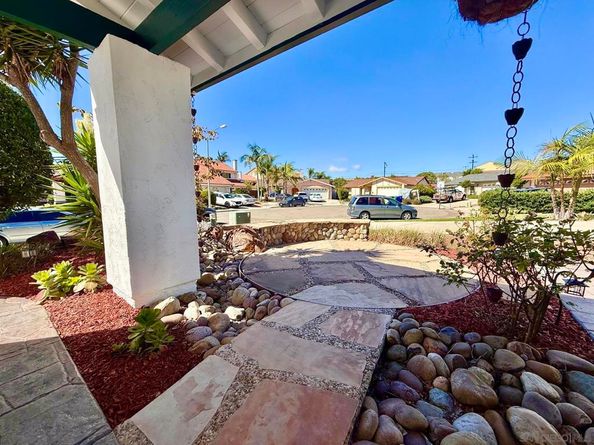 2767 Lancha St, San Diego CA 92111