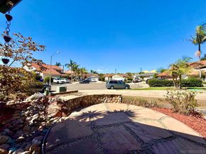 2767 Lancha St, San Diego CA 92111