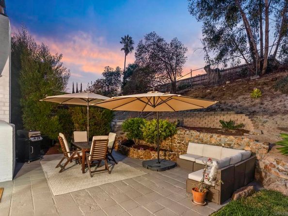 10452 Fairhill Dr, Spring Valley CA 91977