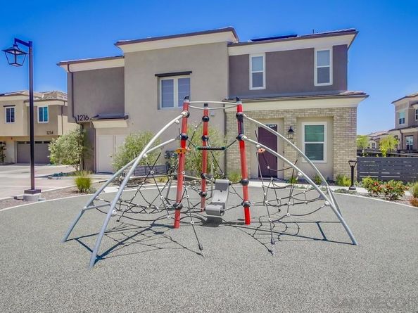 1205 Sunrise View 105, San Marcos CA 92078