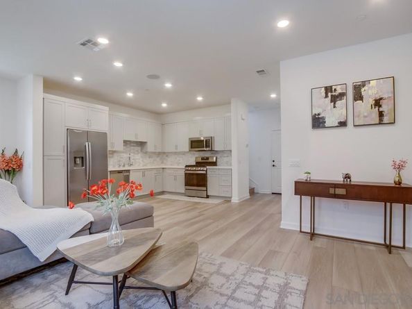 1205 Sunrise View 105, San Marcos CA 92078