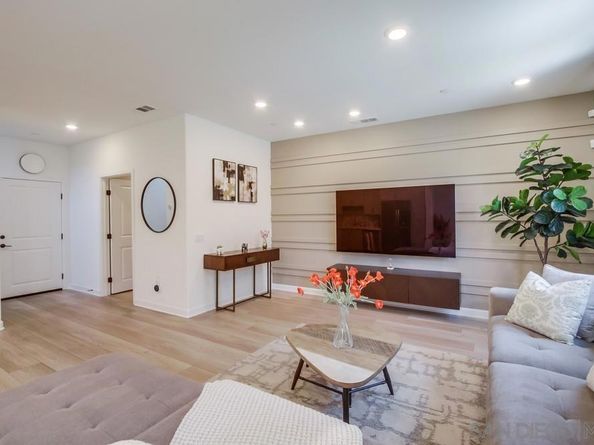 1205 Sunrise View 105, San Marcos CA 92078