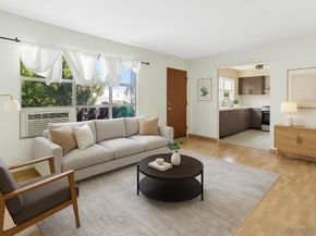 6837 Celia Vista Dr, San Diego CA 92115