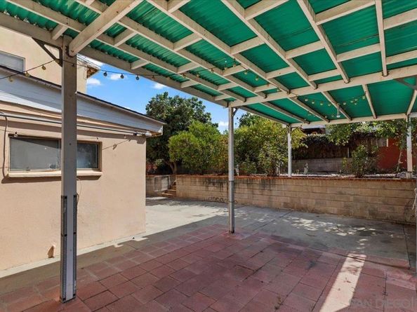 6837 Celia Vista Dr, San Diego CA 92115