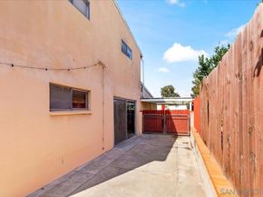 6837 Celia Vista Dr, San Diego CA 92115