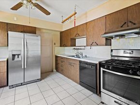6837 Celia Vista Dr, San Diego CA 92115