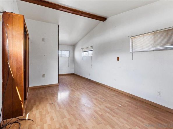 6837 Celia Vista Dr, San Diego CA 92115