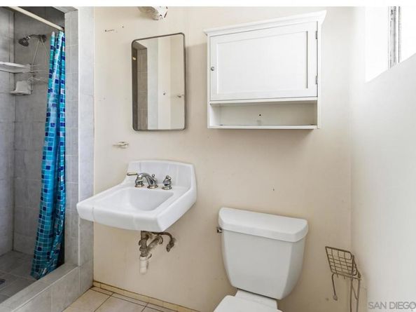 6837 Celia Vista Dr, San Diego CA 92115