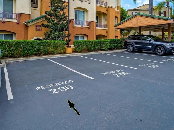 12368 Carmel Country Rd 303, San Diego CA 92130