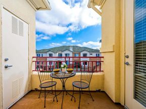 12368 Carmel Country Rd 303, San Diego CA 92130