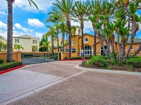 12368 Carmel Country Rd 303, San Diego CA 92130