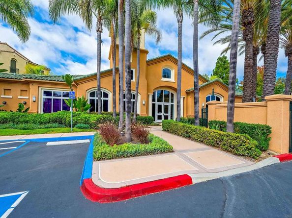 12368 Carmel Country Rd 303, San Diego CA 92130