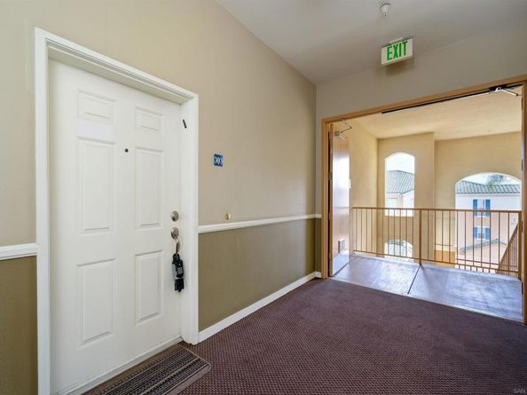 12368 Carmel Country Rd 303, San Diego CA 92130
