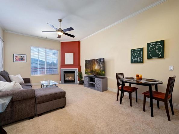 12368 Carmel Country Rd 303, San Diego CA 92130