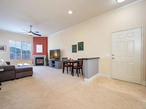 12368 Carmel Country Rd 303, San Diego CA 92130