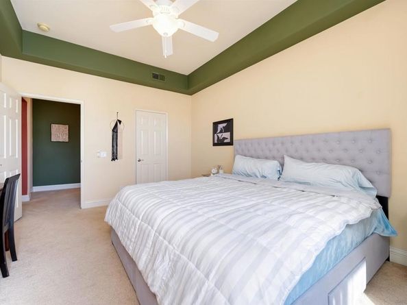 12368 Carmel Country Rd 303, San Diego CA 92130