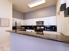12368 Carmel Country Rd 303, San Diego CA 92130