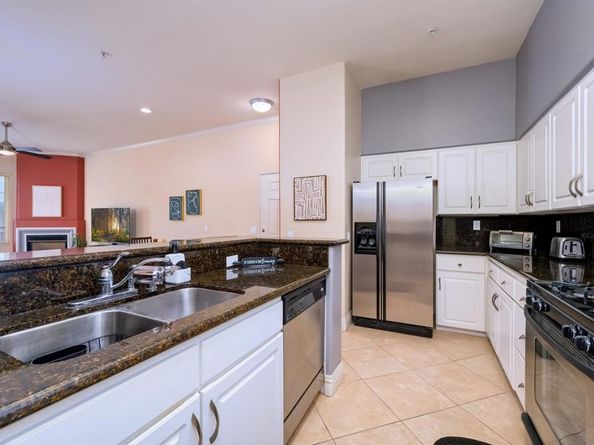 12368 Carmel Country Rd 303, San Diego CA 92130