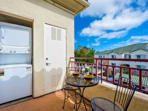 12368 Carmel Country Rd 303, San Diego CA 92130