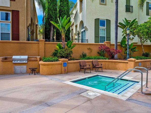 12368 Carmel Country Rd 303, San Diego CA 92130