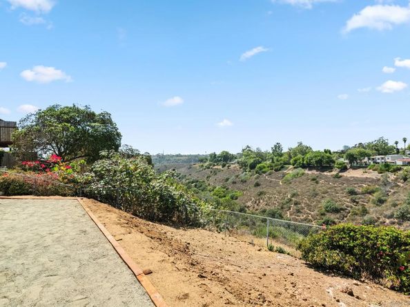 6492 6494 Lanston St., San Diego CA 92111