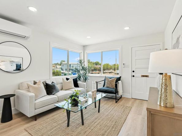6492 6494 Lanston St., San Diego CA 92111