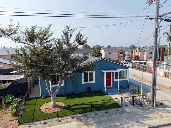 6492 6494 Lanston St., San Diego CA 92111