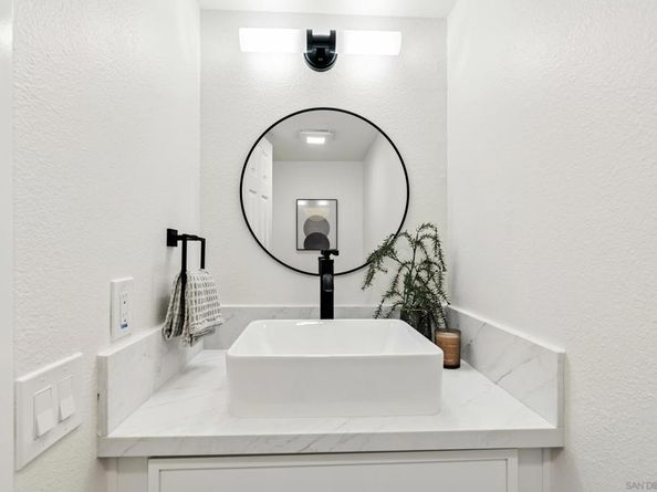 6492 6494 Lanston St., San Diego CA 92111